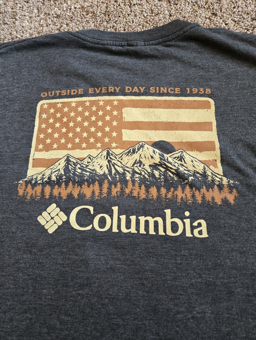 Columbia Mens Medium Graphic T Shirt Gray Mountain American Flag Outdoor Hiking